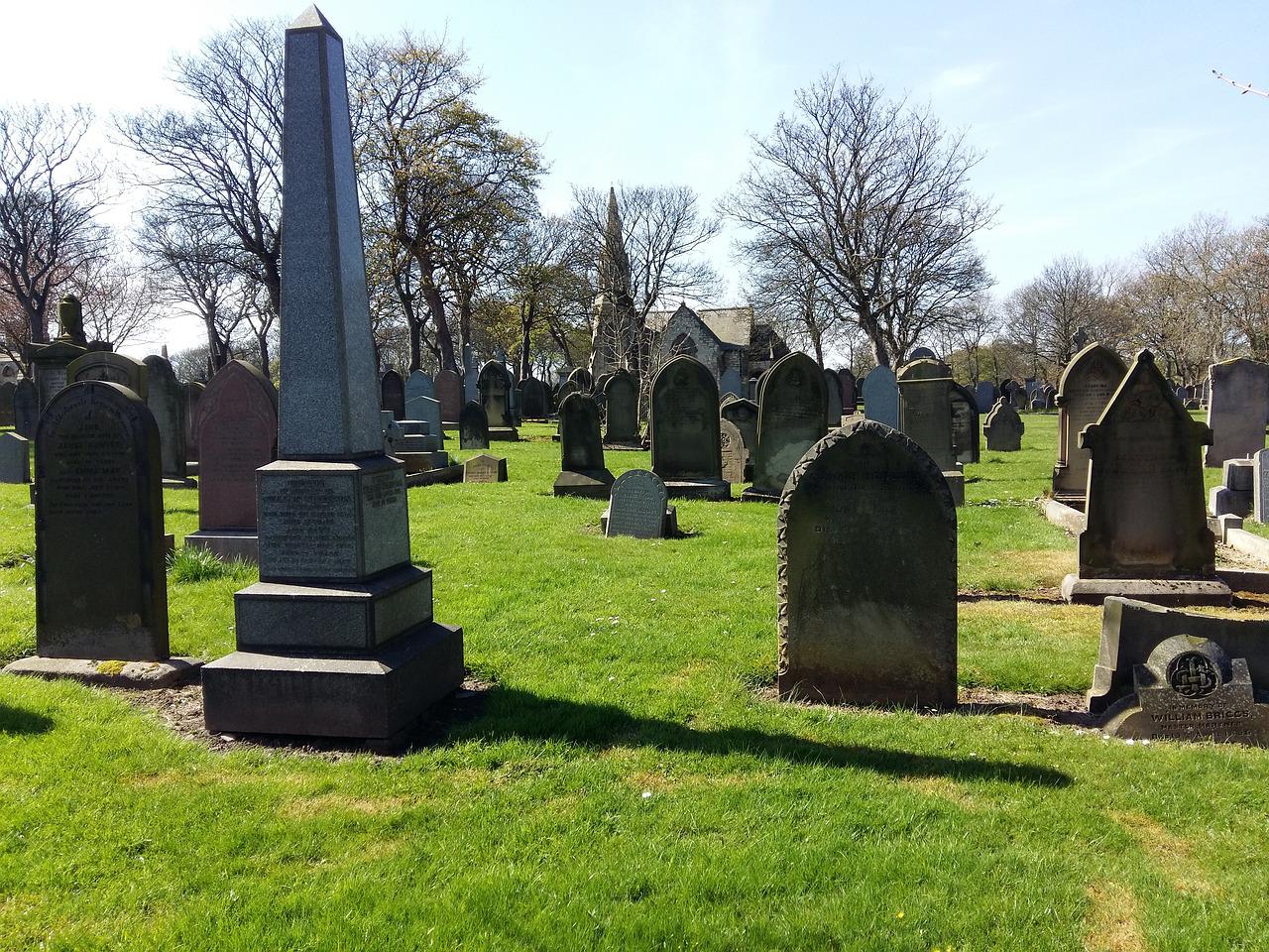 grave, headstone, cemetery-1634994.jpg